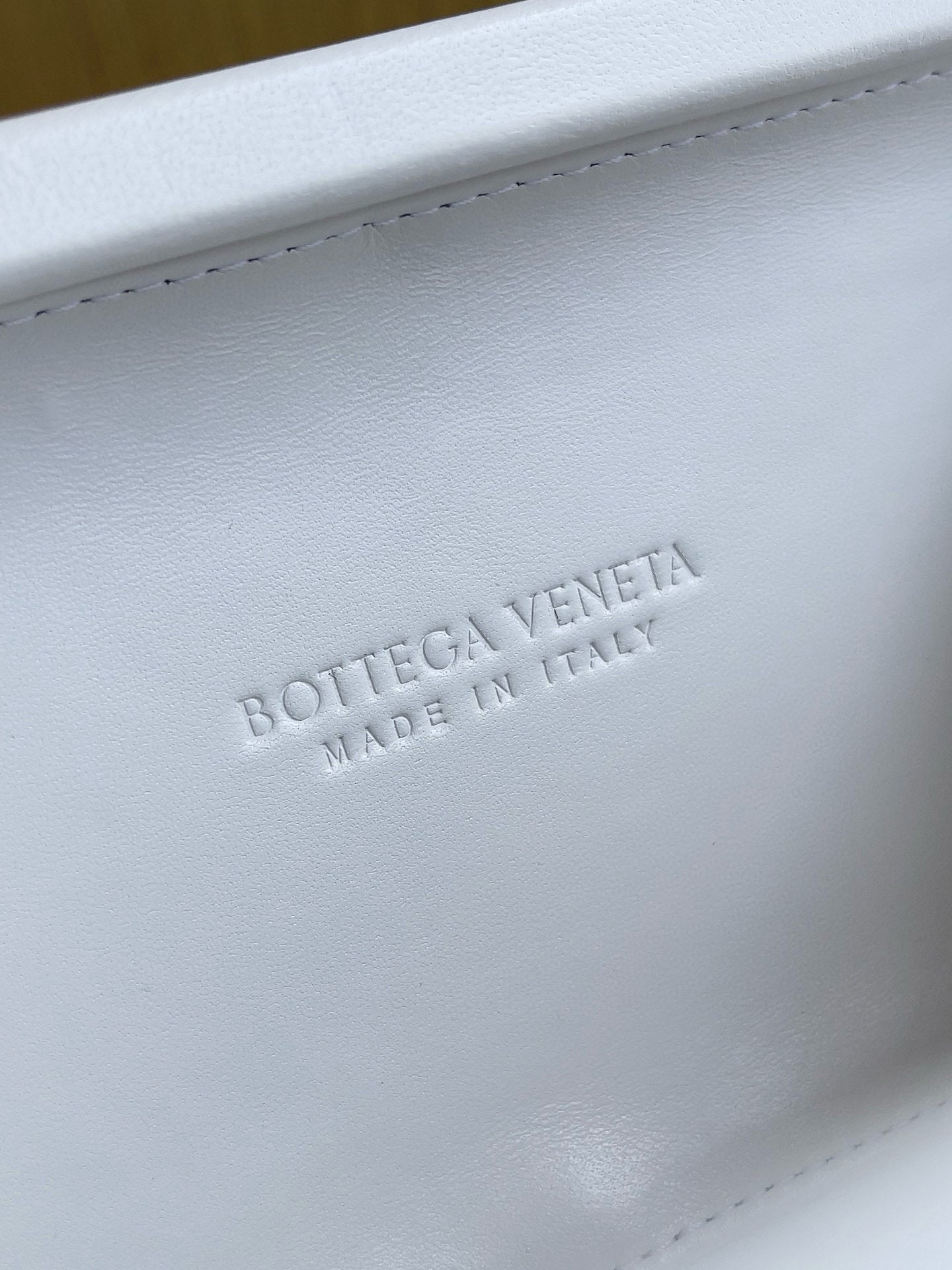 BV Knot Foulard Intrecciato Shoulder Bag