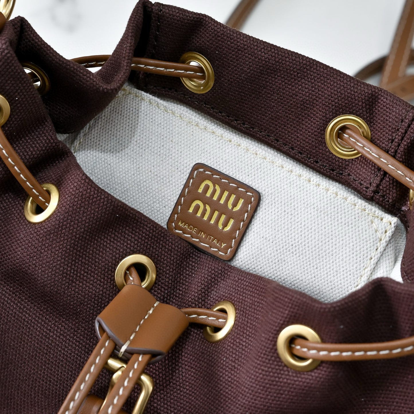 Miu Miu Backpack 22x18x11.5cm