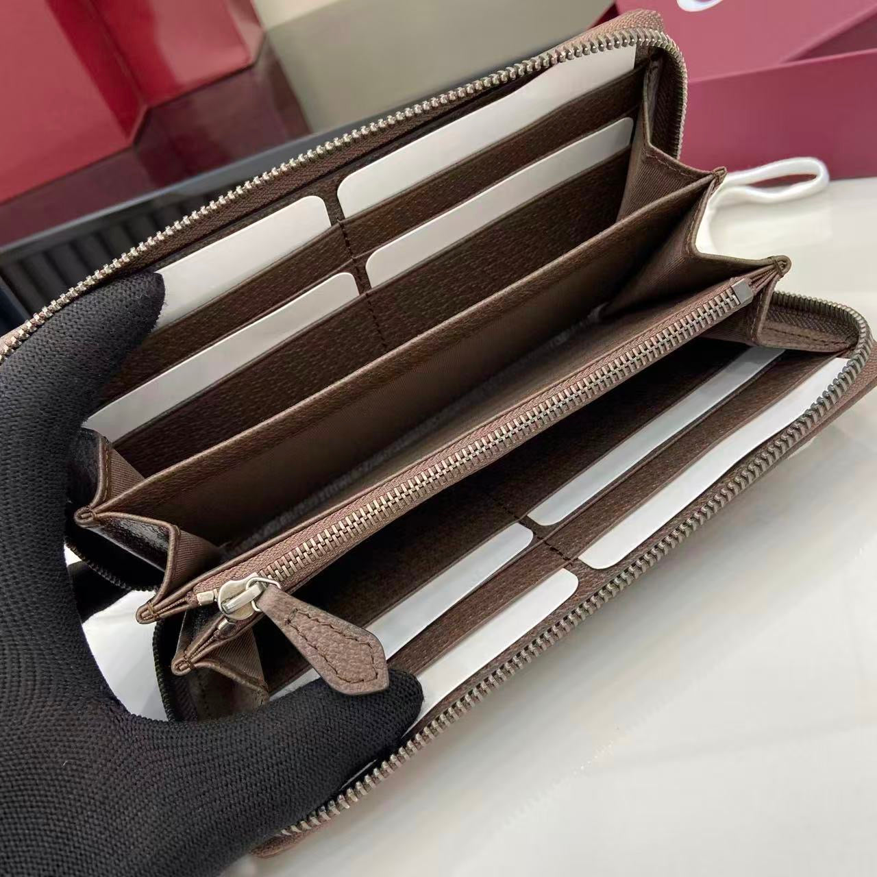 Gucci Long Zipped Wallet