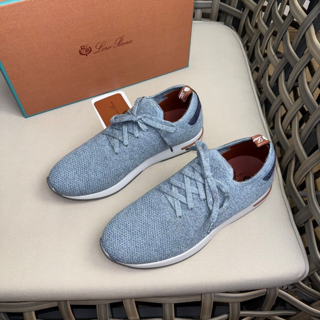 LP Sneakers