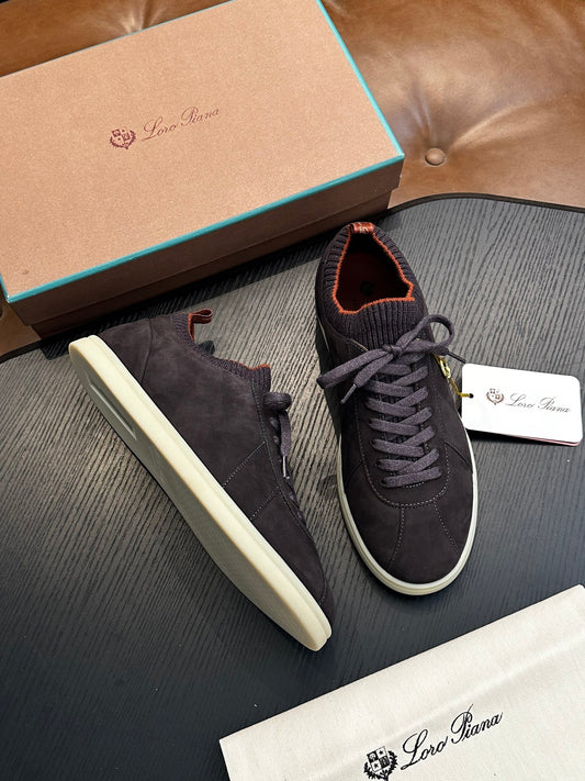 LP Sneakers