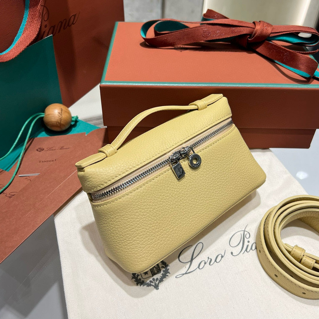 Loro Piana 16 Classic Bag