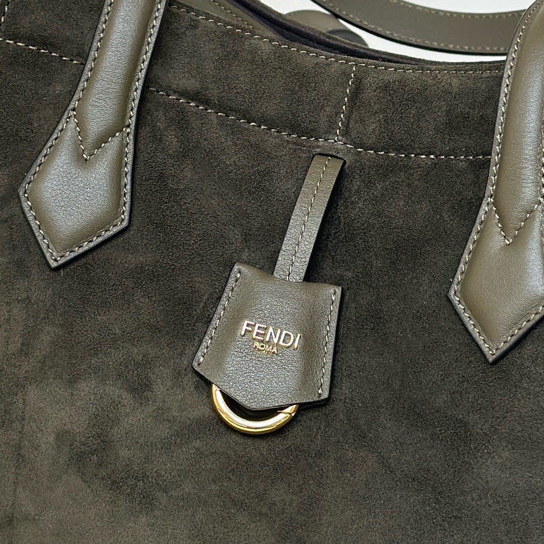 Fendi Tote  27x15x27