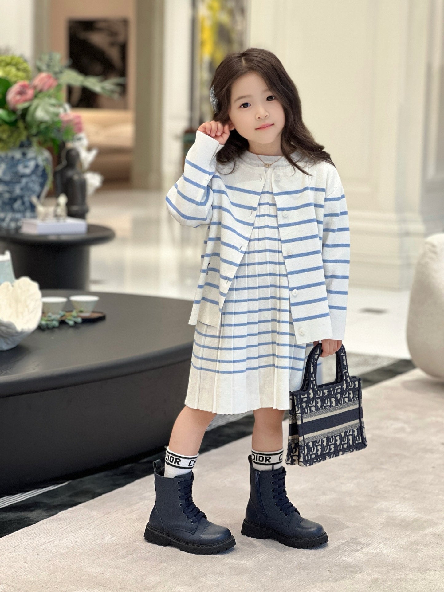 CD Cardigan/Skirtdress Set