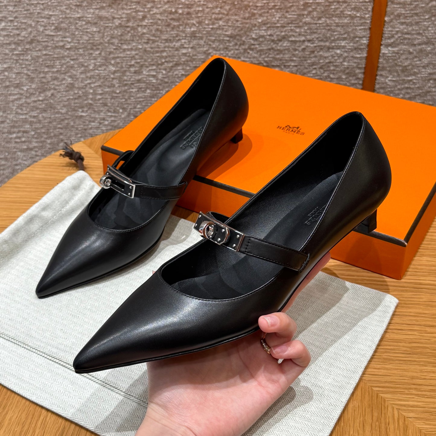 Hermes Heels