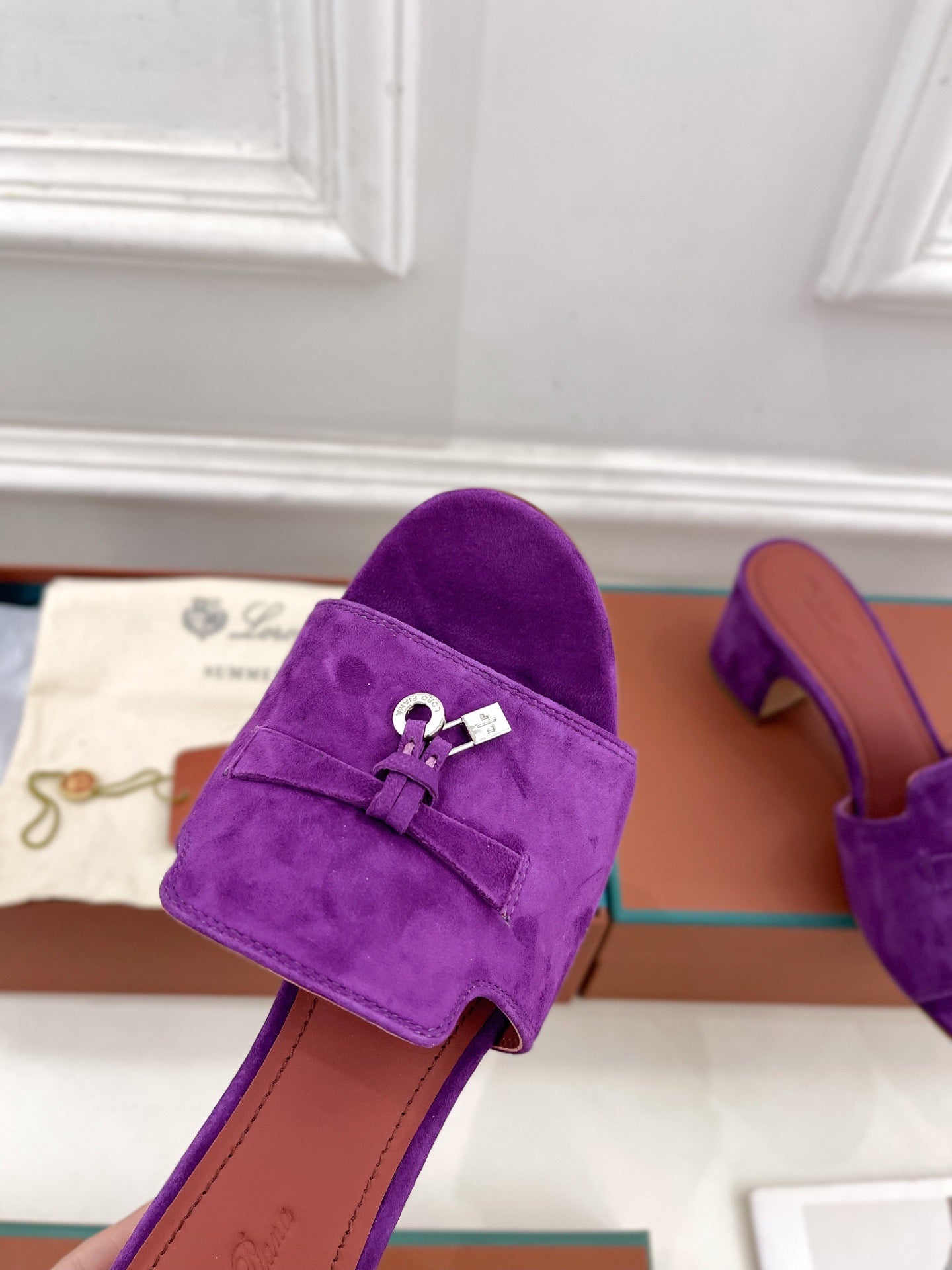 LP Sandals