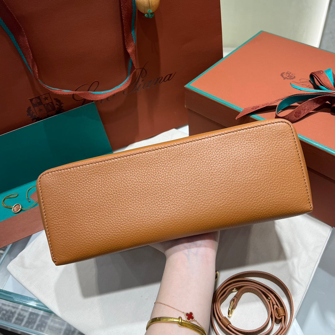 LP Extra Pocket L27 Handbag