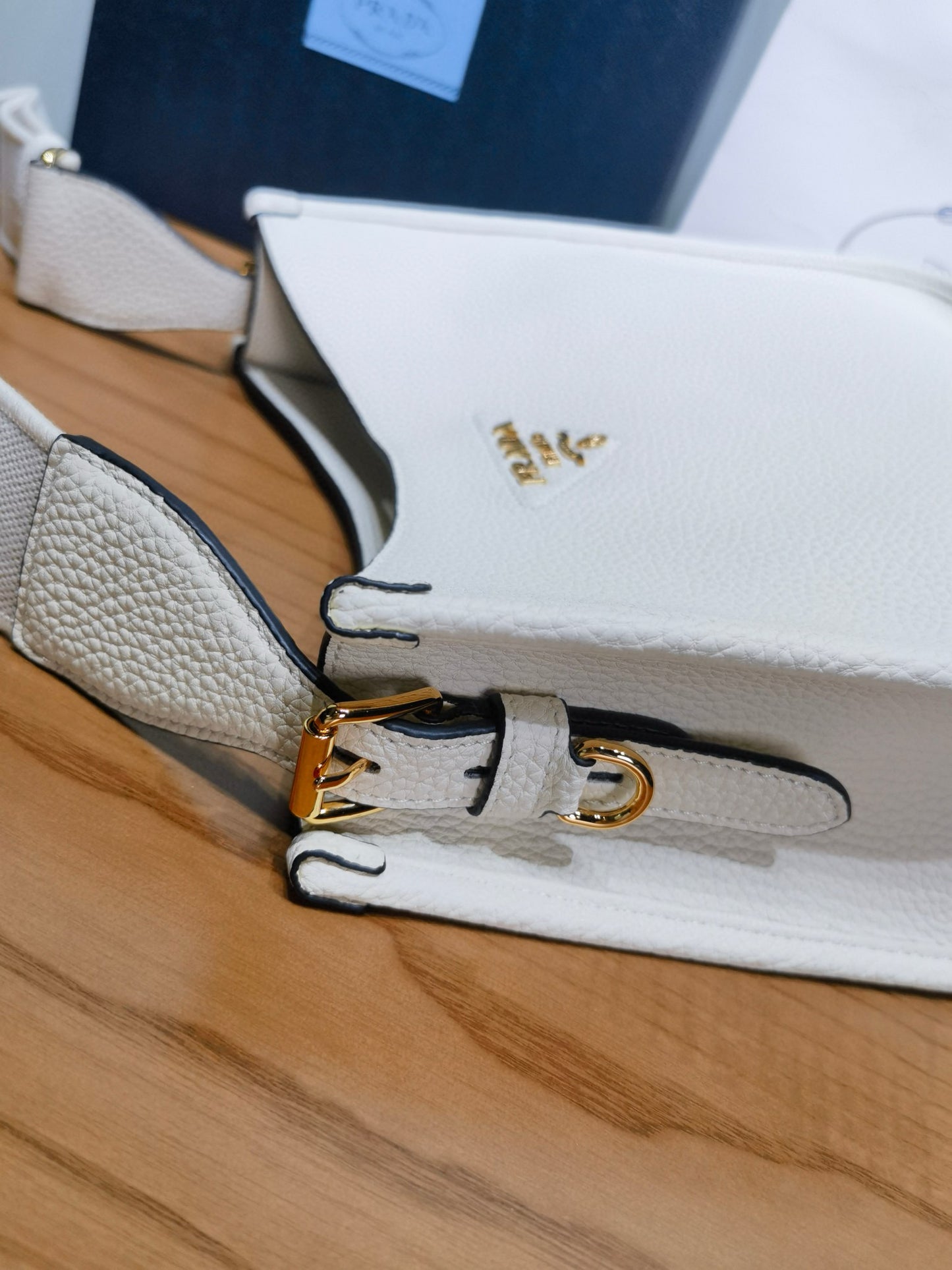 PD Medium Leather Shoulder Bag 30x28x12cm