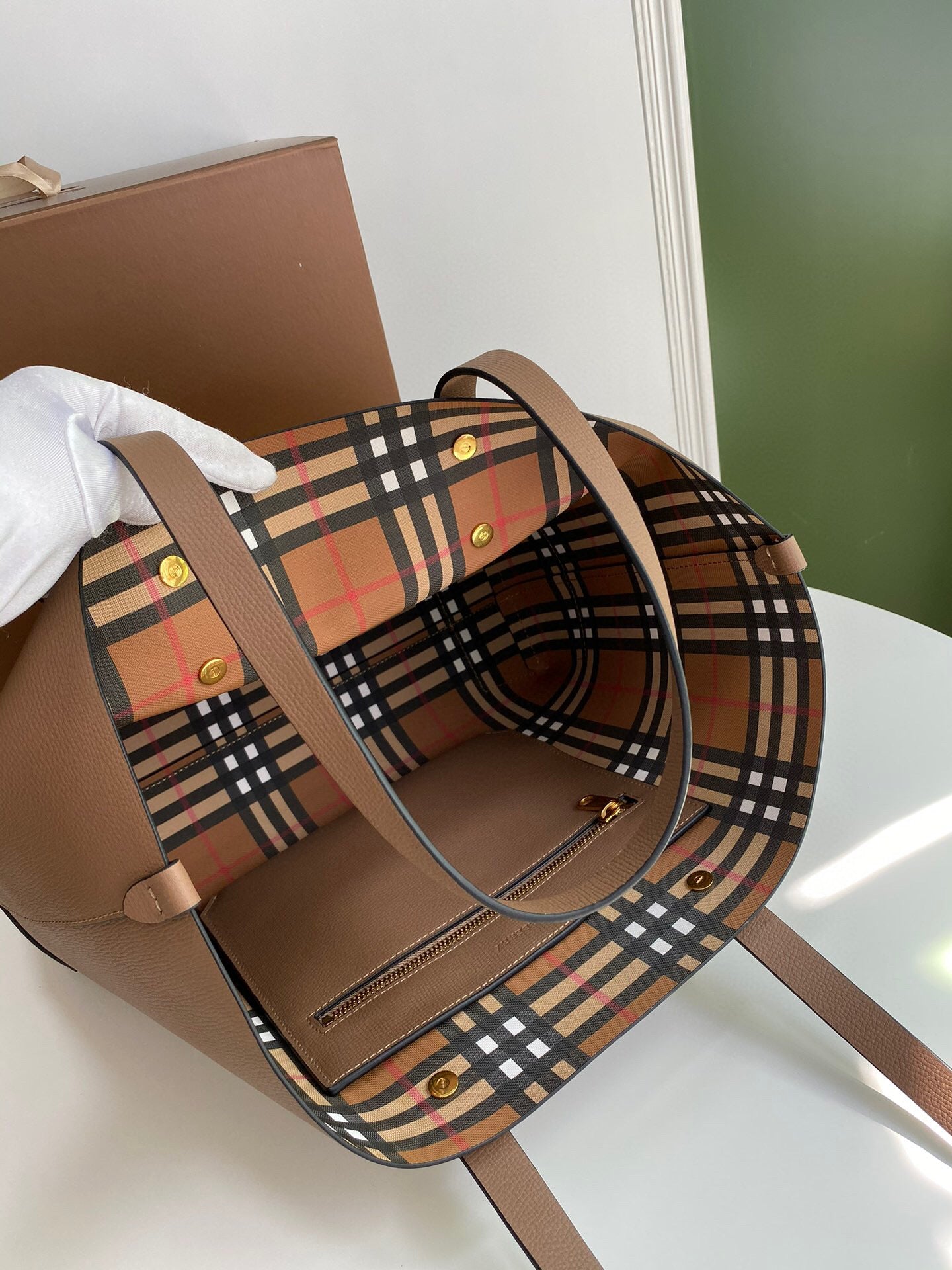 Burberry Tote