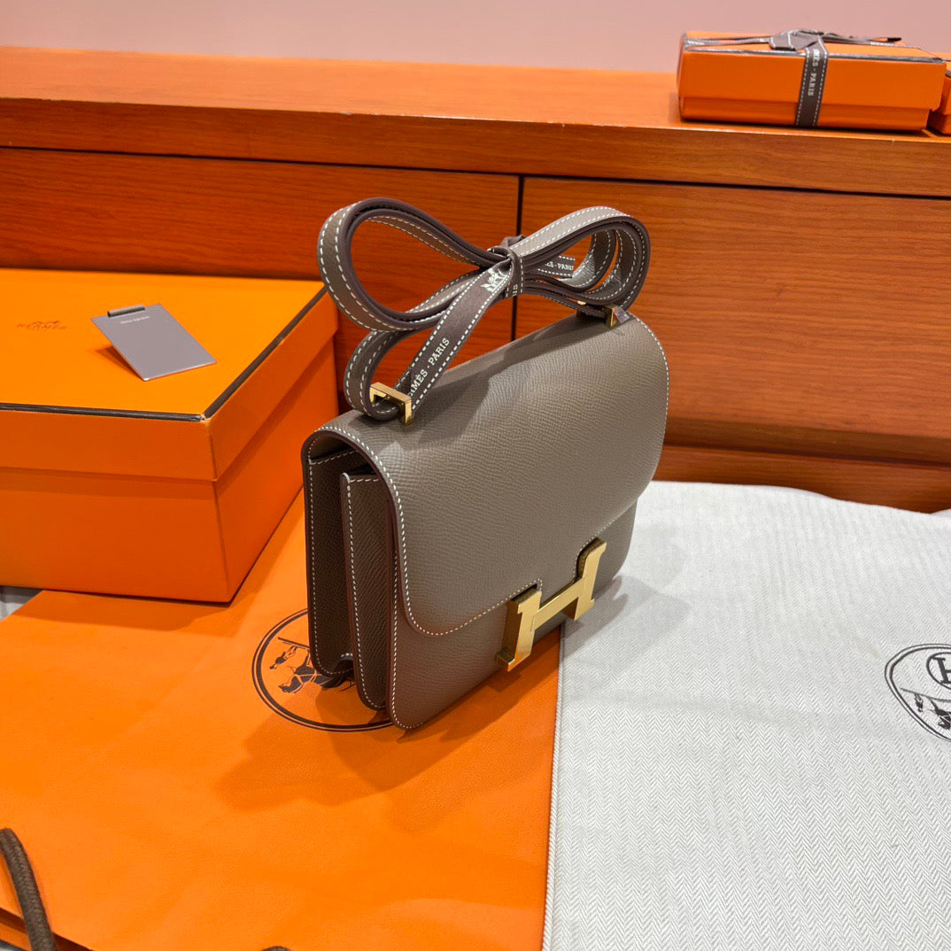 Hermes Constance 19