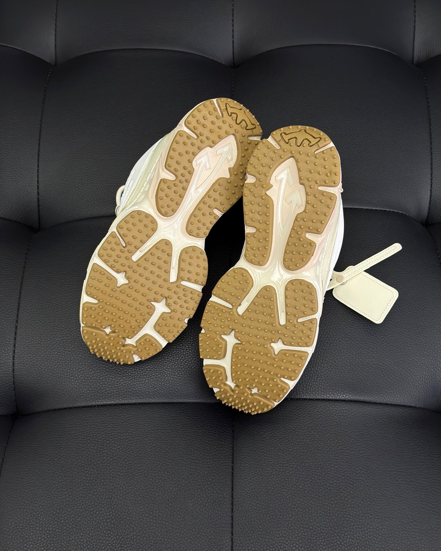 Off-White ODSY 1000 Sneaker