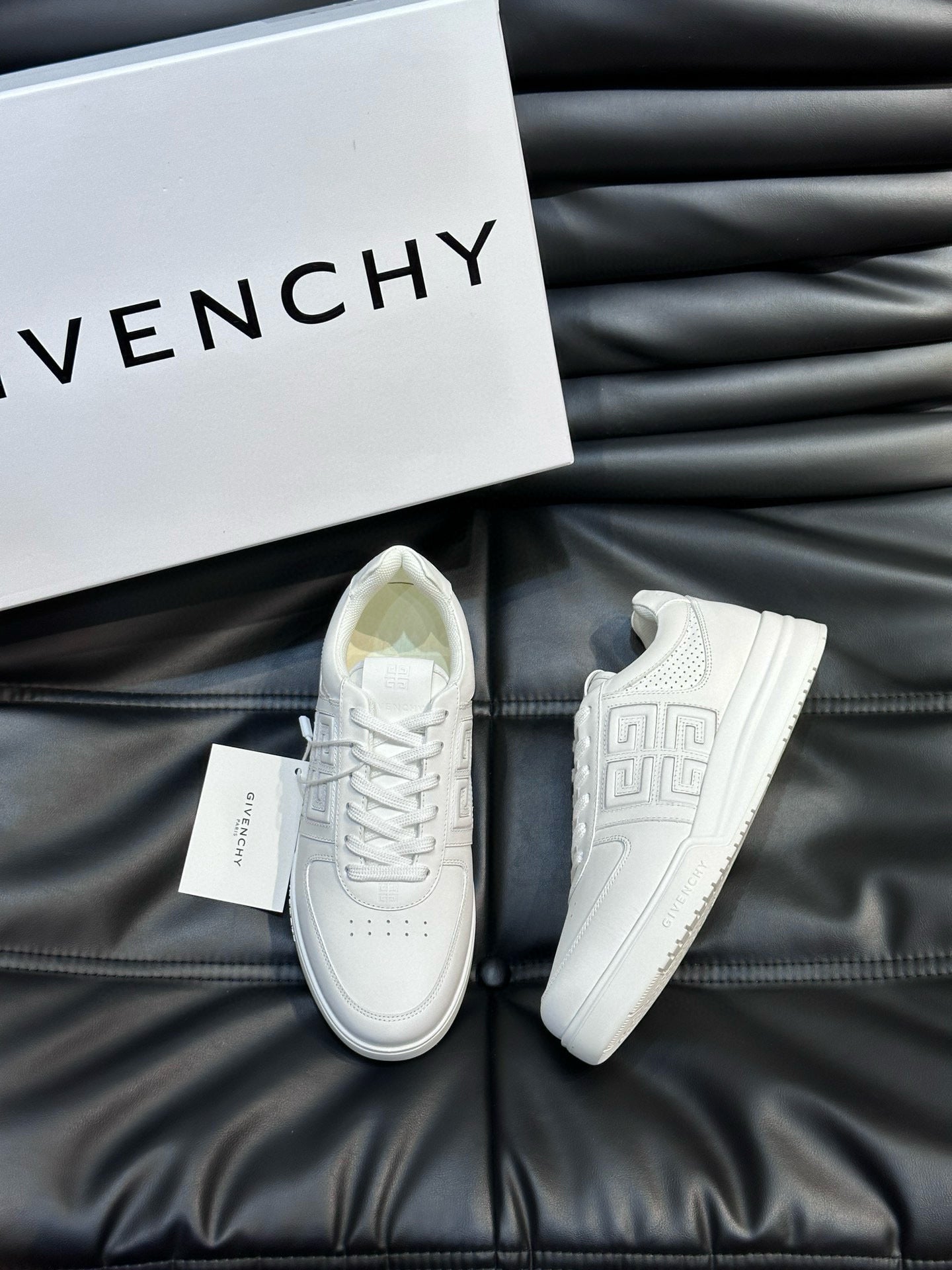 Givenchy Sneakers