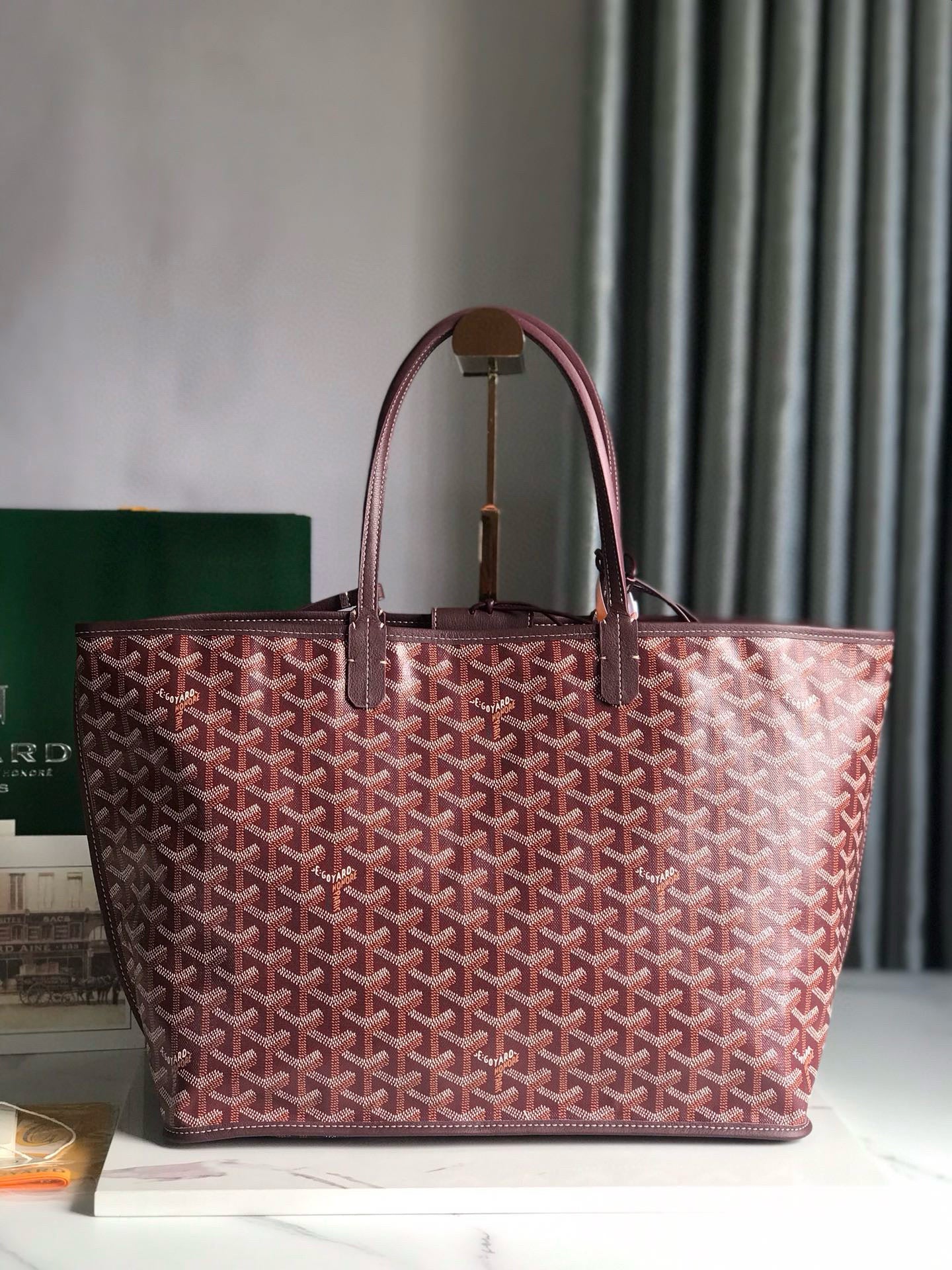 GOYARD REVERSIBLE ANJOU 34*28*15