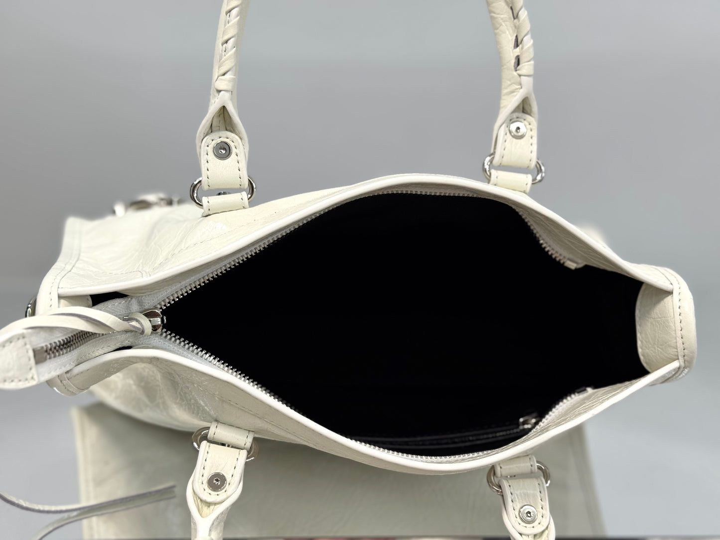 BLCG Le City Handbag 30x20x10cm