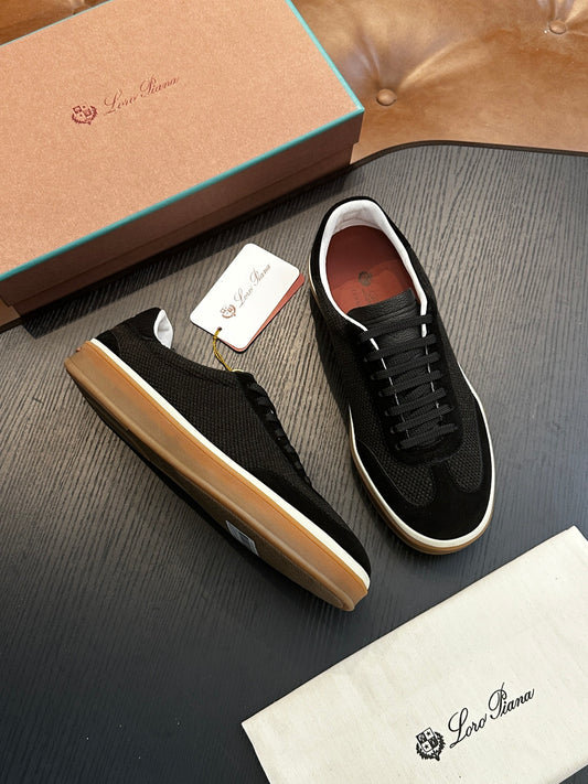 LP Sneakers