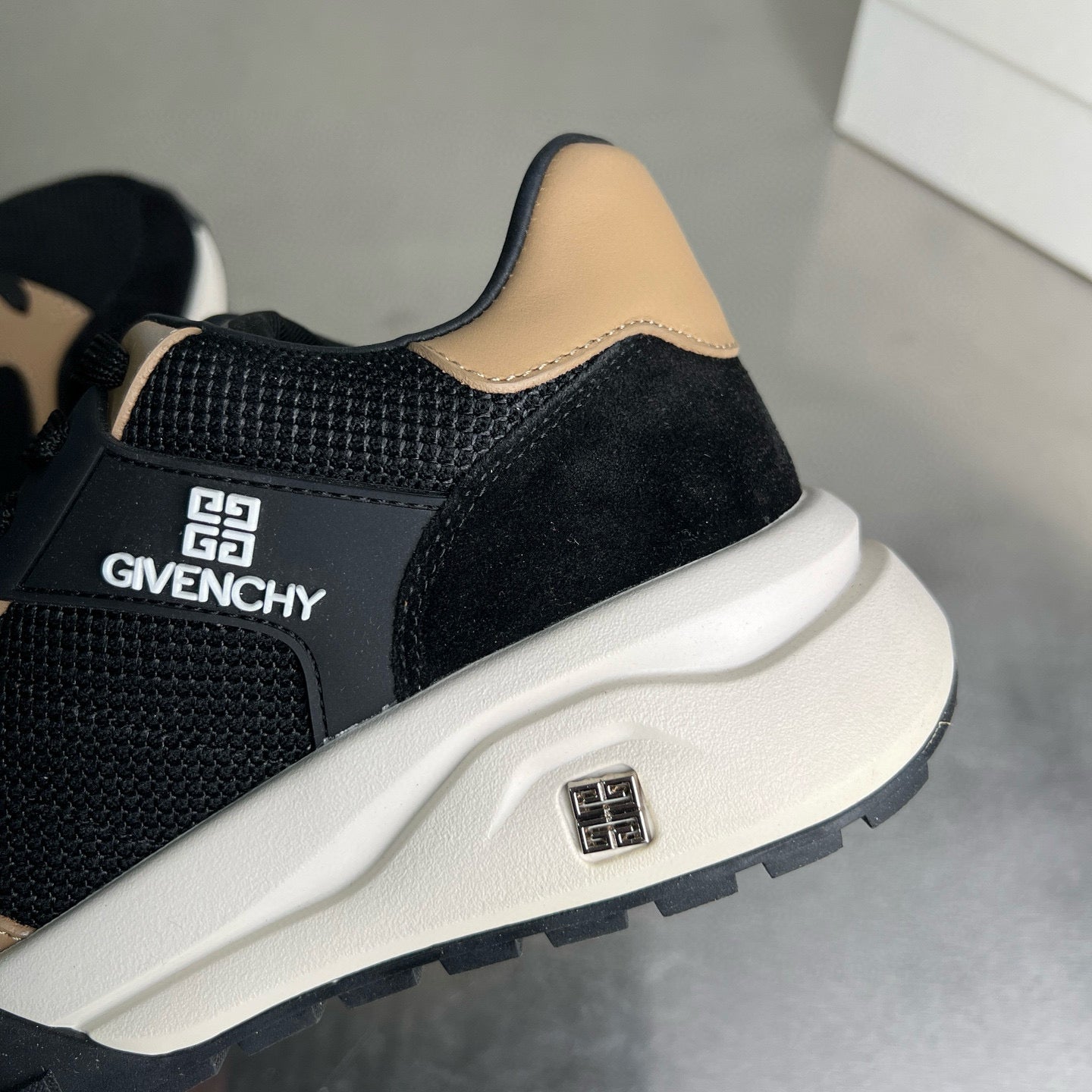Givenchy Sneakers