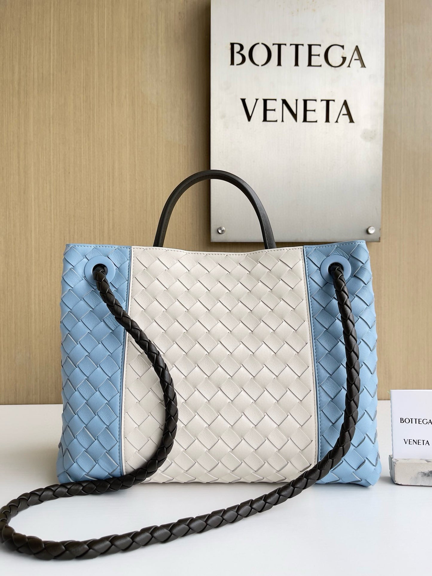 BV Andiamo Crossbody Bag