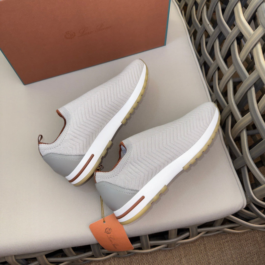 LP Sneakers