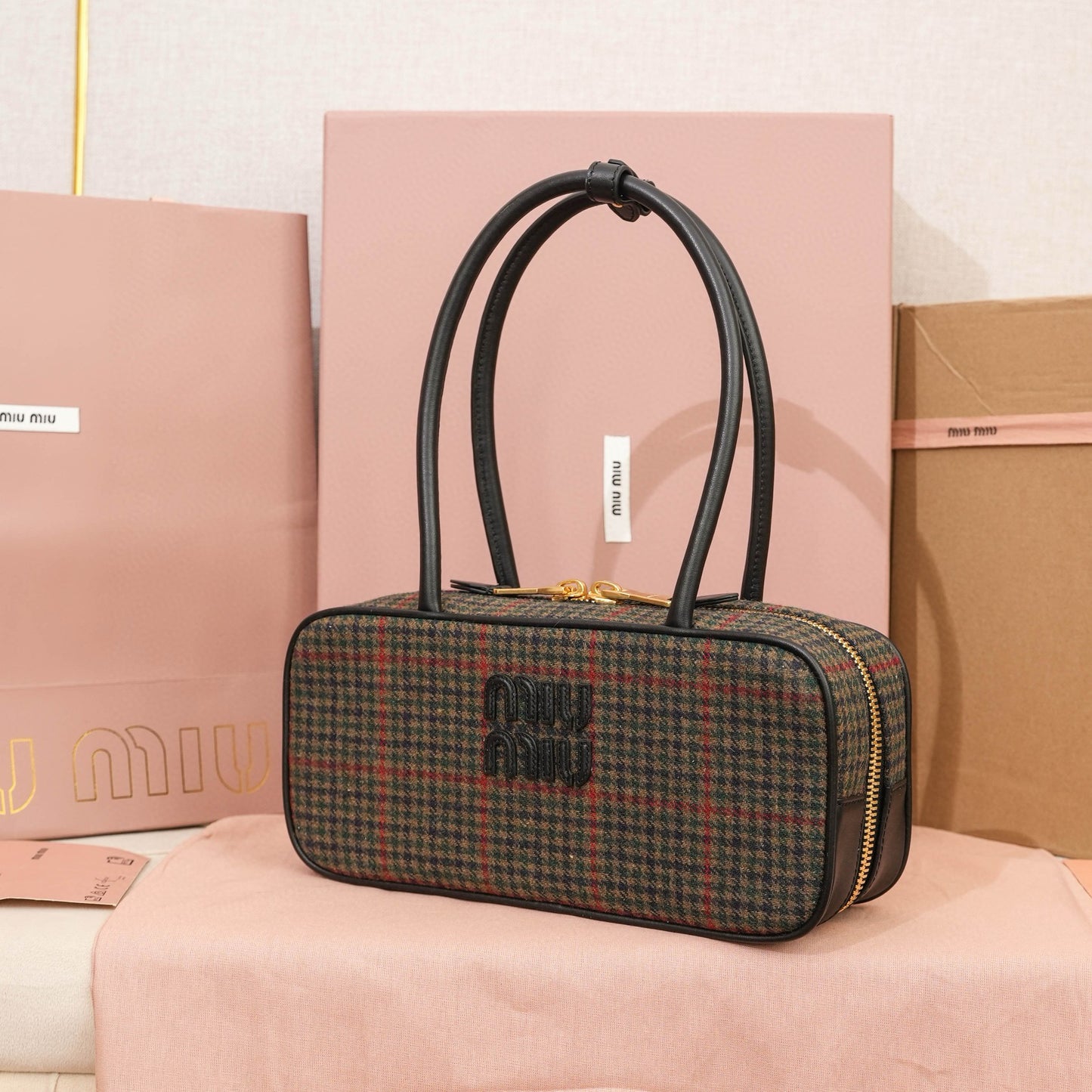 Miu Miu Bowling Bag 28x12x9cm