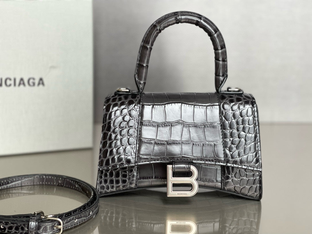BLCG Hourglass Crocodile Top-handle Handbag
(19x8x21cm)