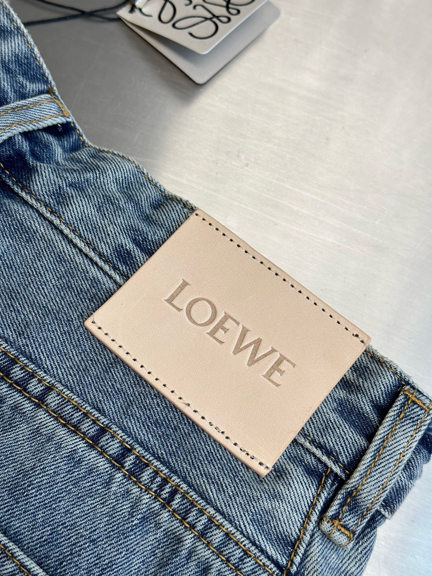 Loewe Jean