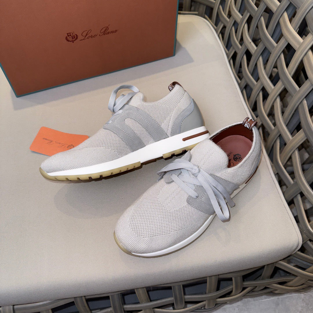 LP Sneakers
