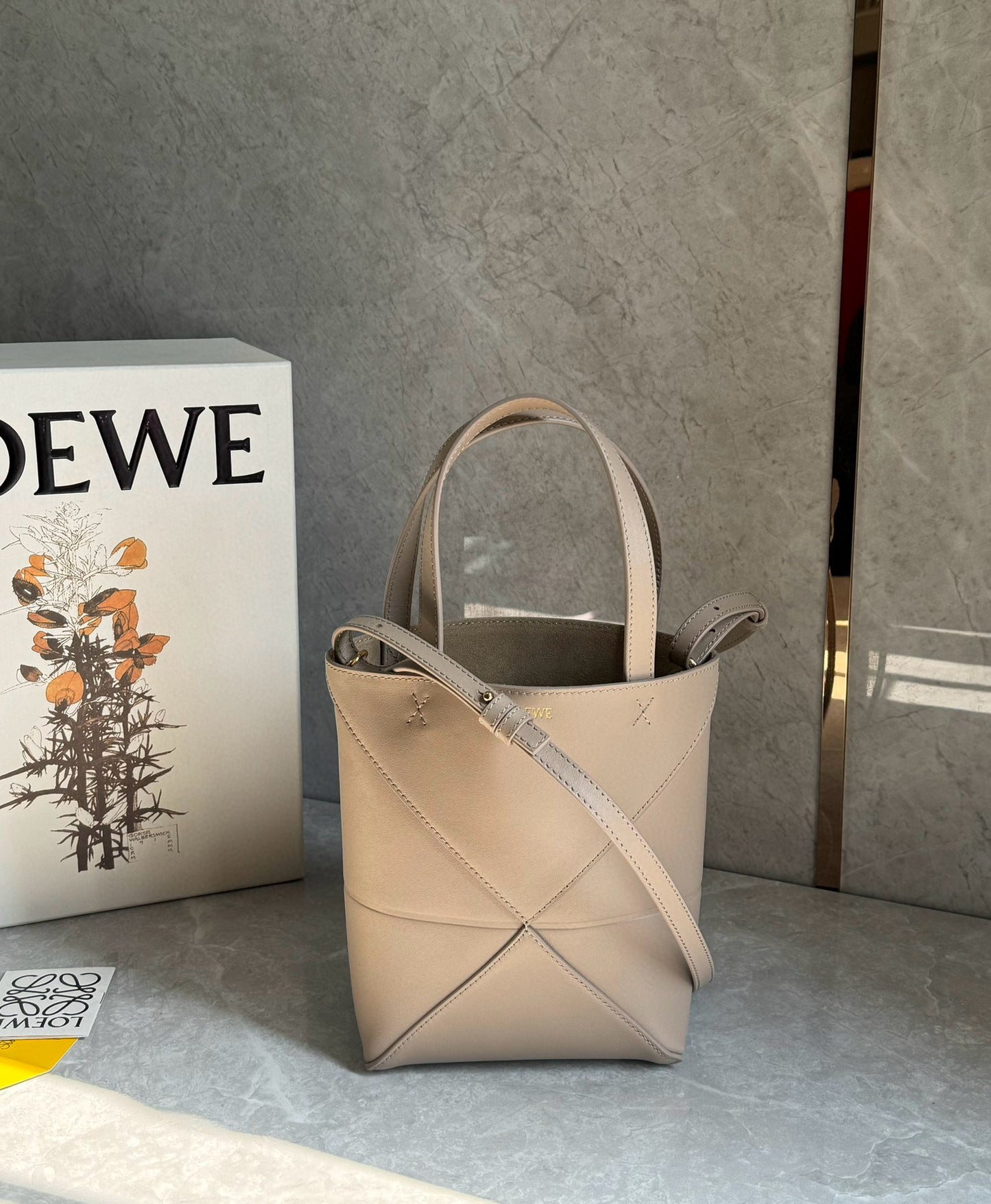 Loewe Puzzle Fold Tote Bag(20x16.5x9.5cm)