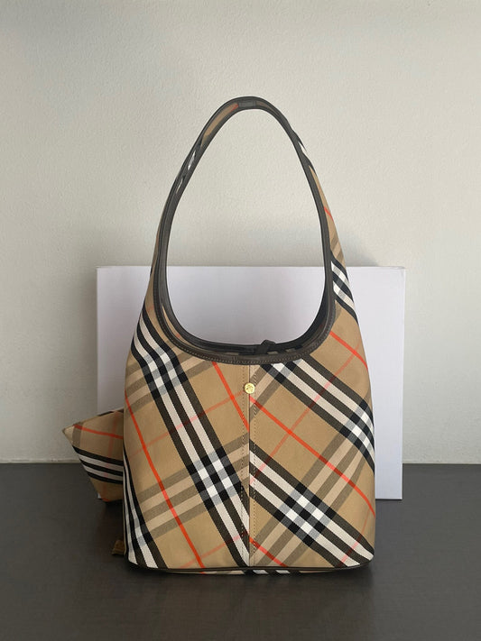 Burberry Tote