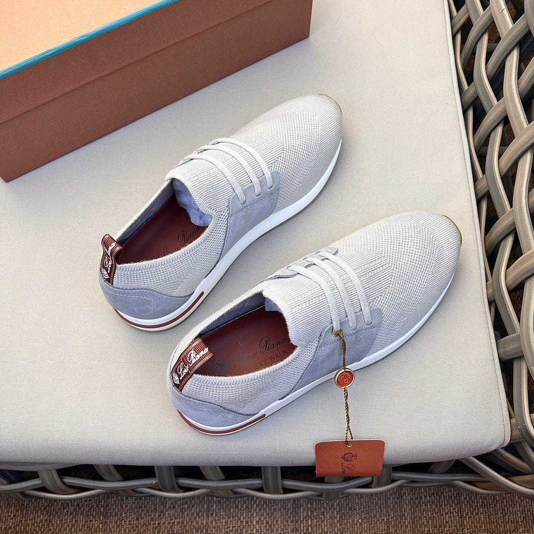 LP Sneakers