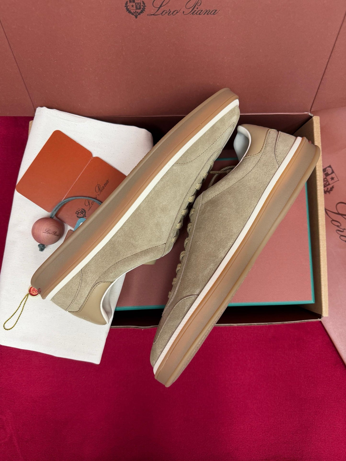 LP Sneaker