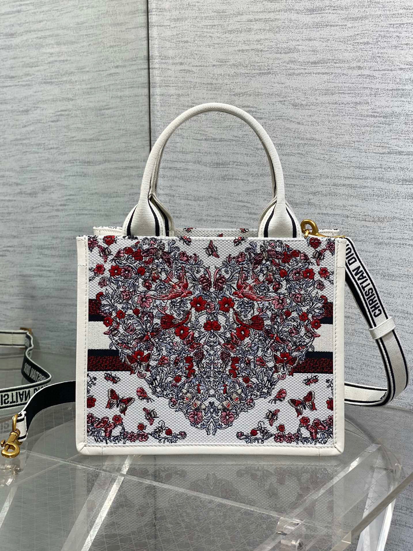 Dior Tote  26x12x21cm