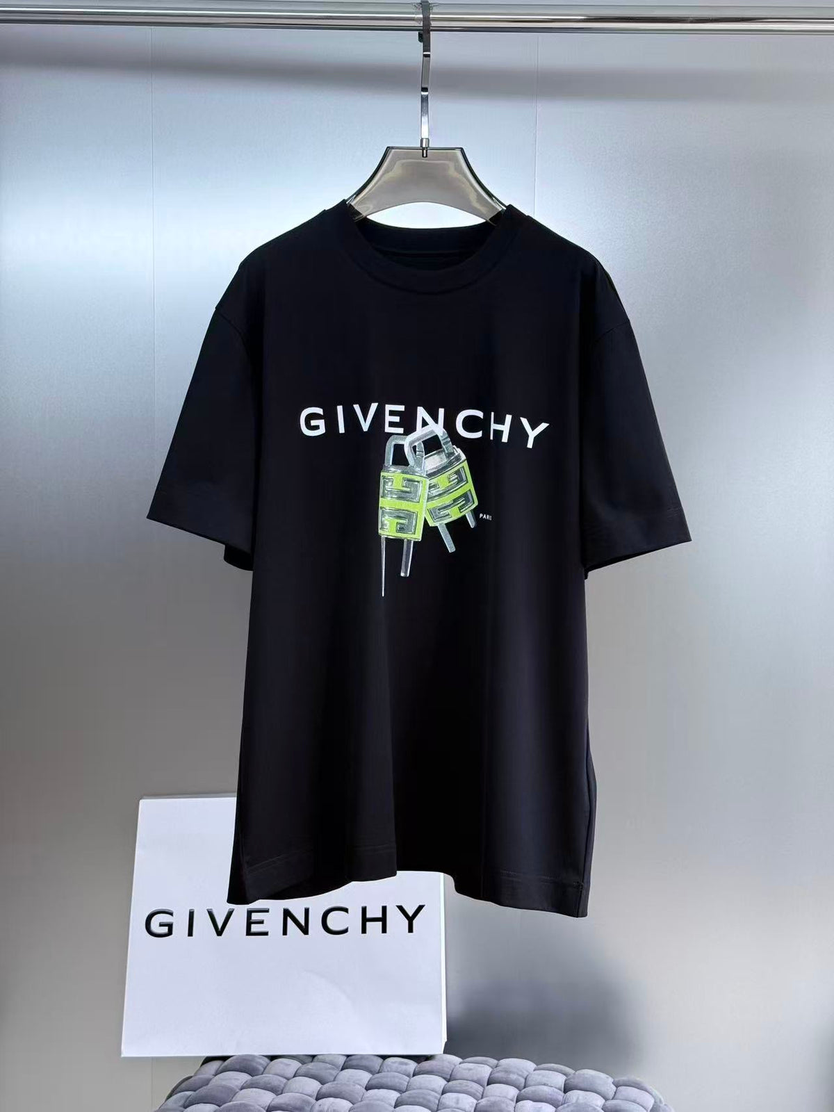 Givenchy T-Shirt