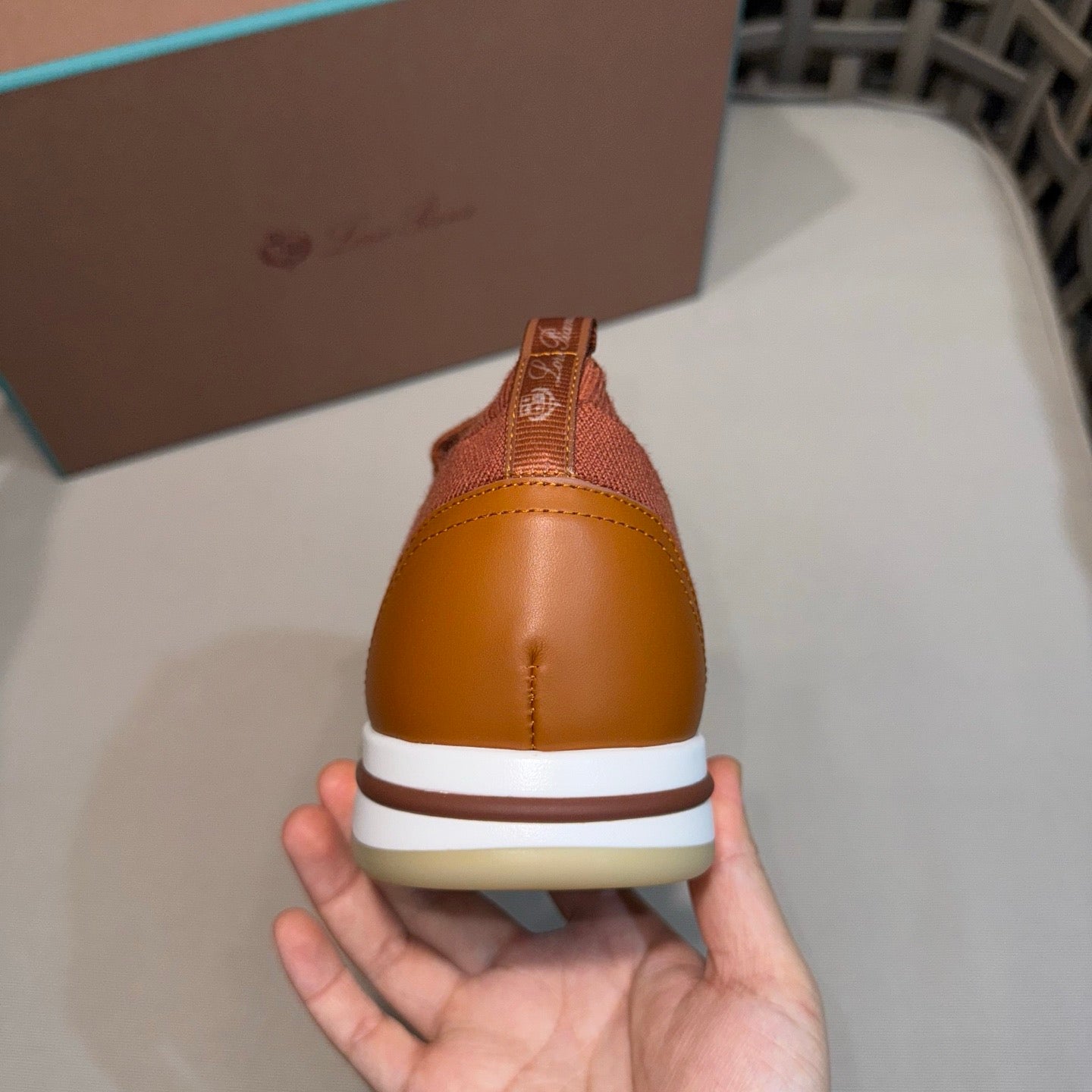 LP Sneakers
