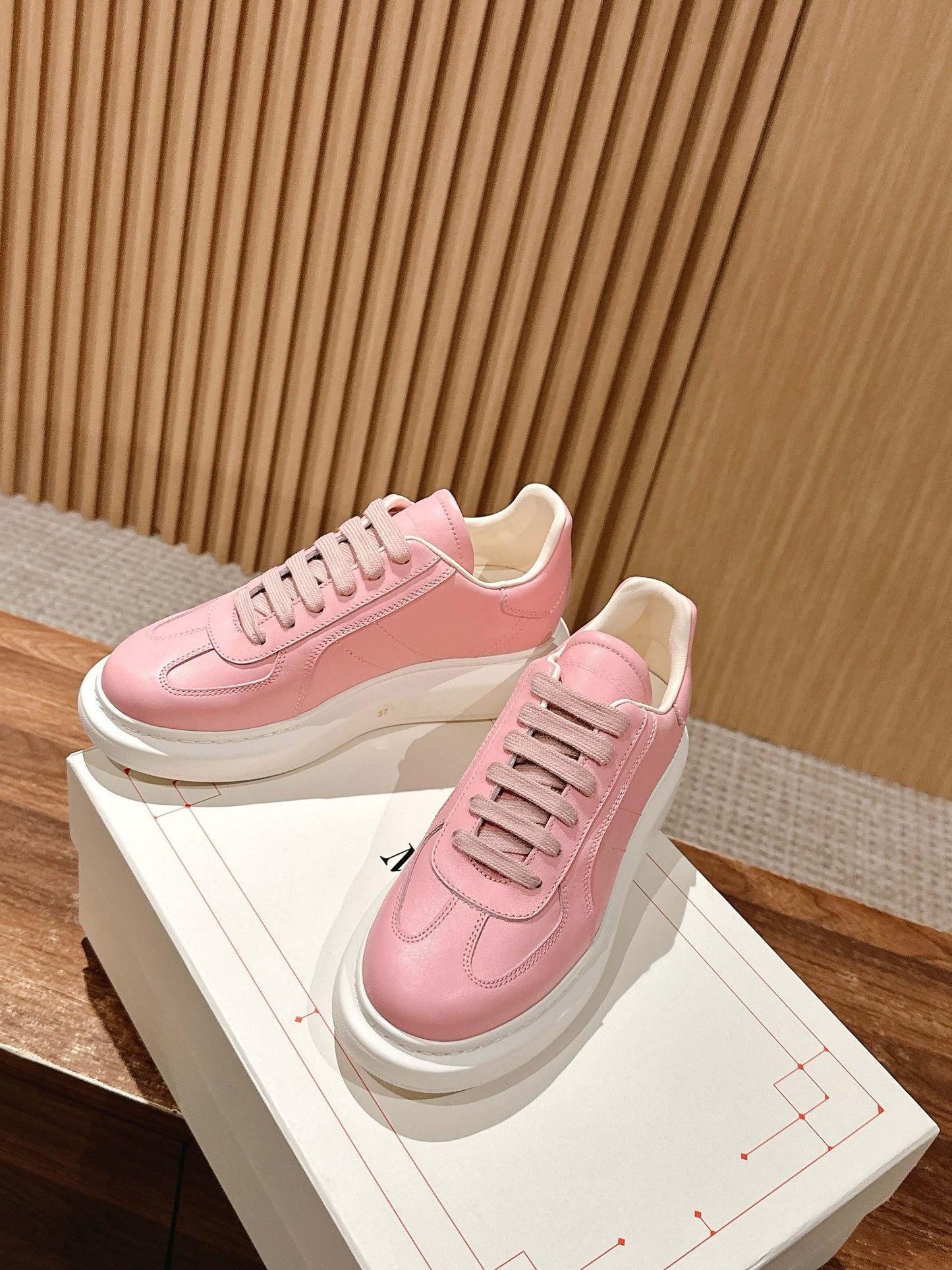 Alexander McQueen Sneakers
