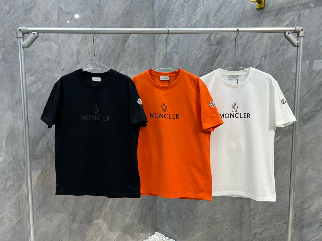 Moncler T-shirt