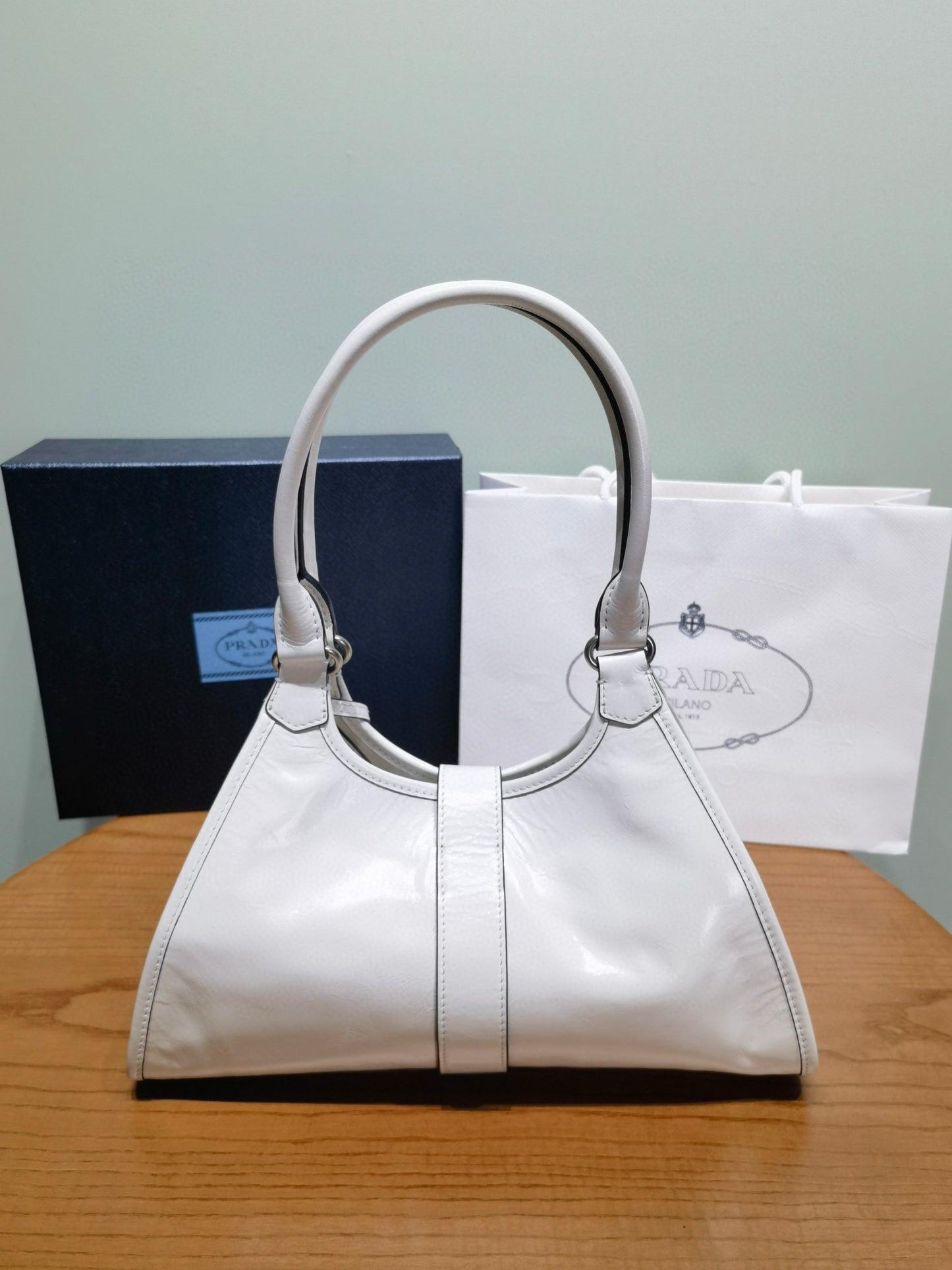 Prada Handbag 42x28x20cm