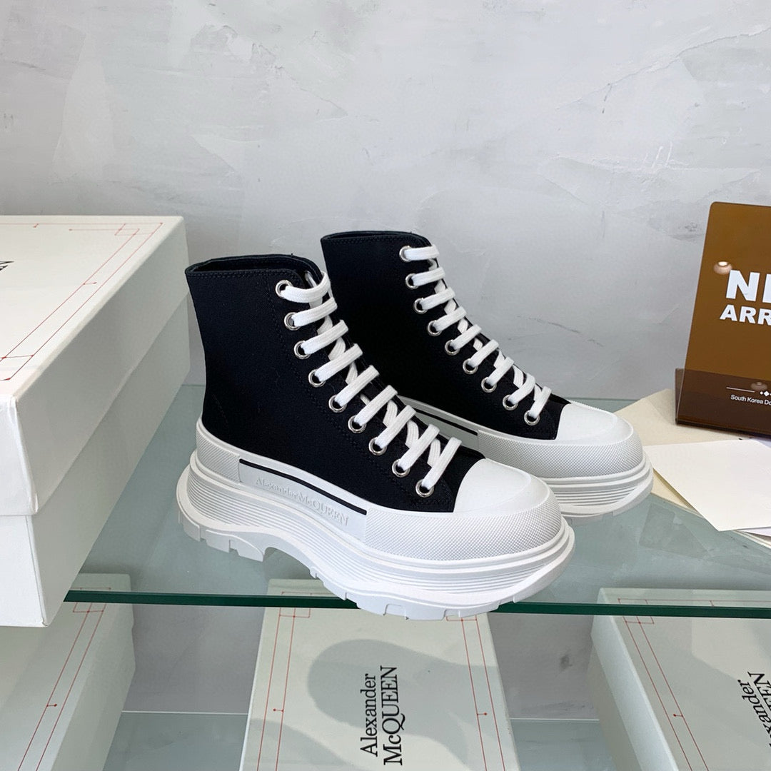 Alexander McQueen Sneakers