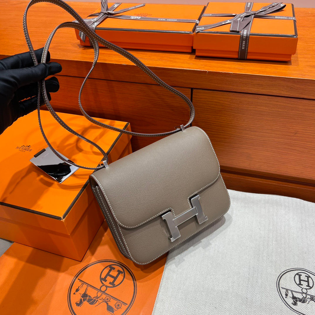 Hermes Constance 19
