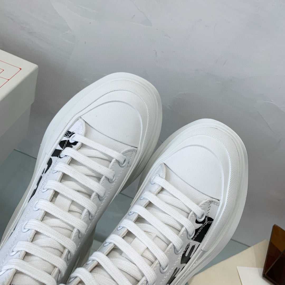 Alexander McQueen Sneakers