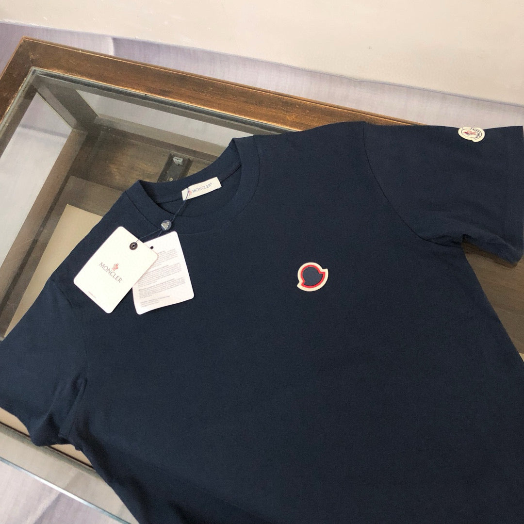 Moncler T-shirt