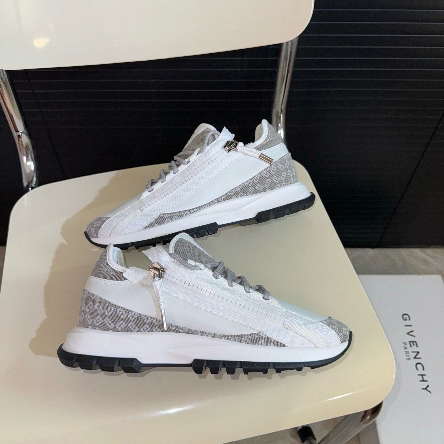 Givenchy Sneakers