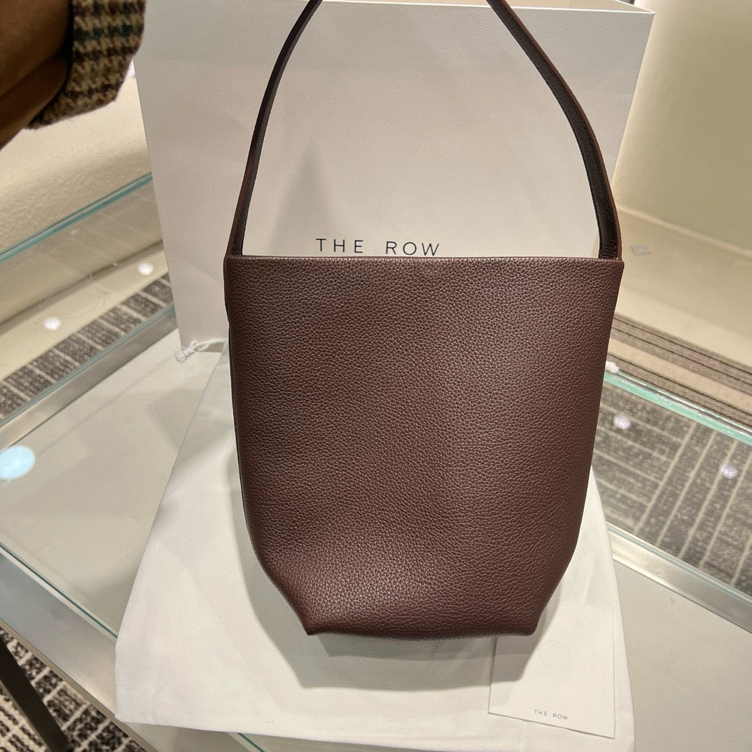 The Row Bucket Bag(24CM*22CM*11CM)
