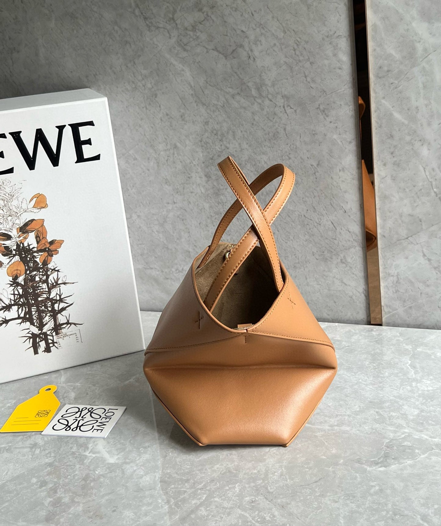 Loewe Puzzle Fold Tote Bag(20x16.5x9.5cm)