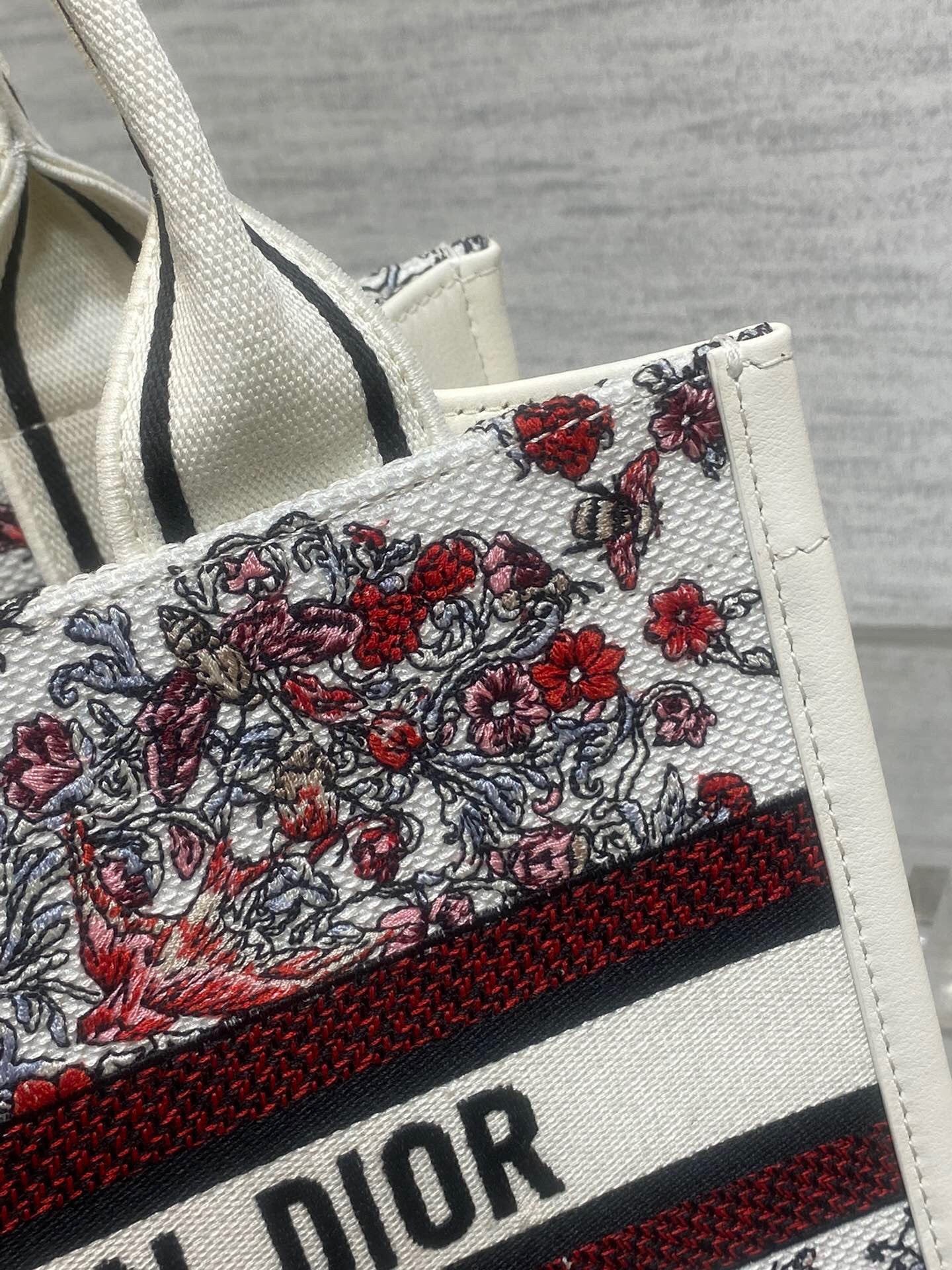 Dior Tote  26x12x21cm