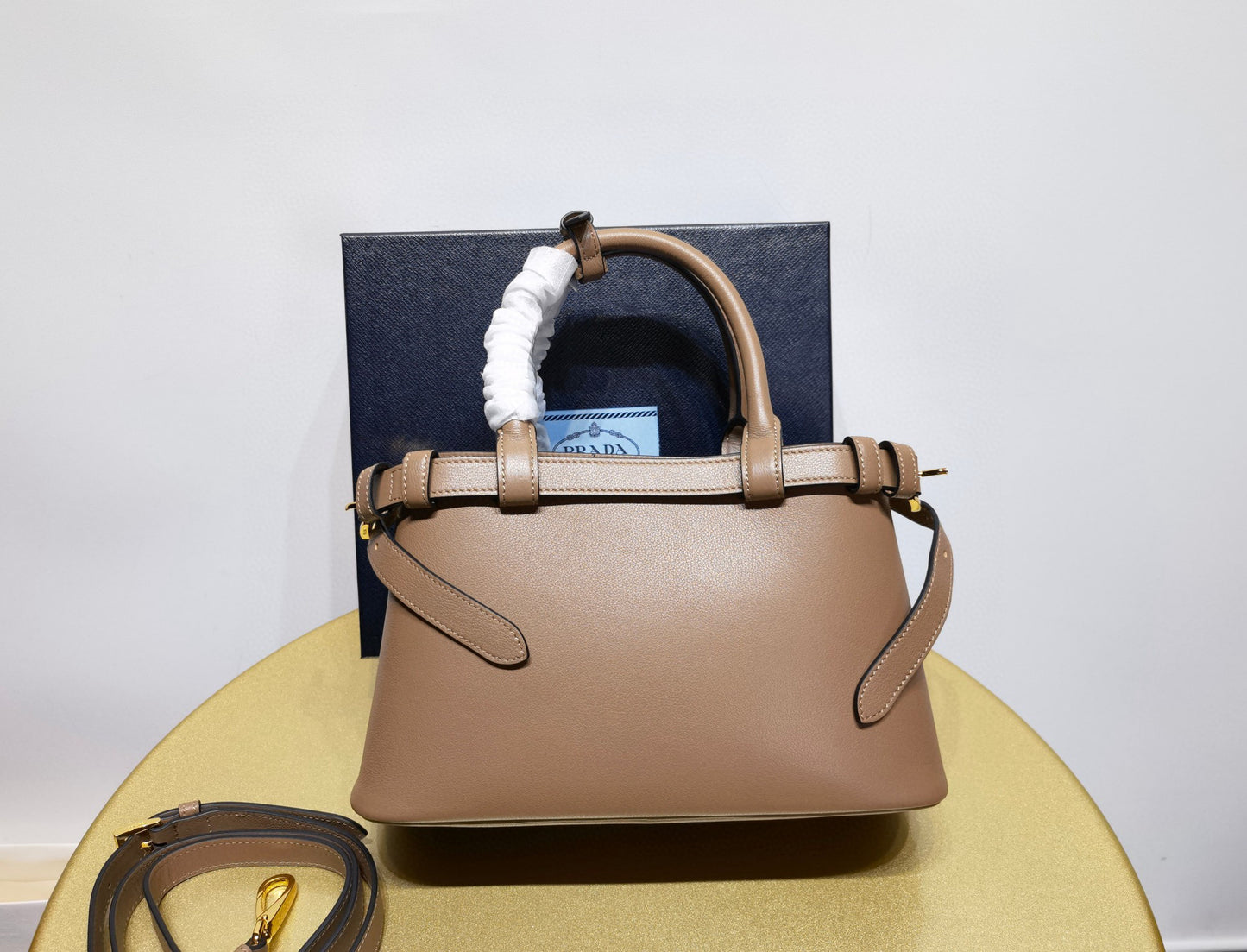 Prada Handbag 28x10x10.5cm