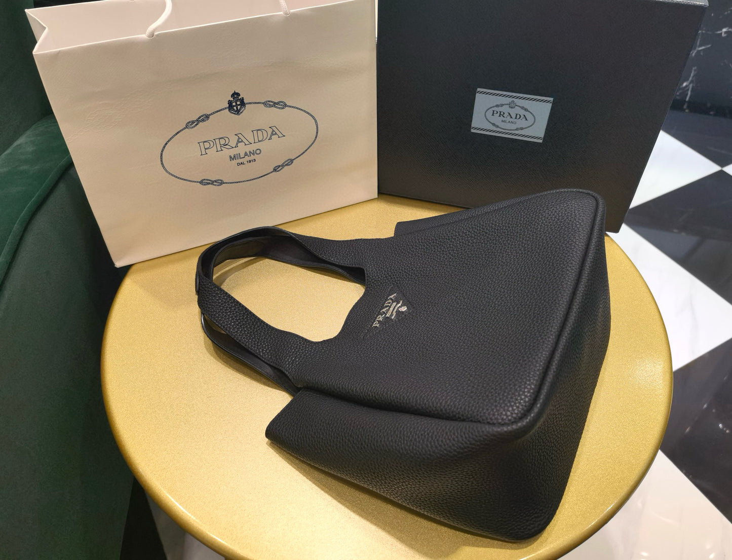 Prada Dynamique Tote Handbag