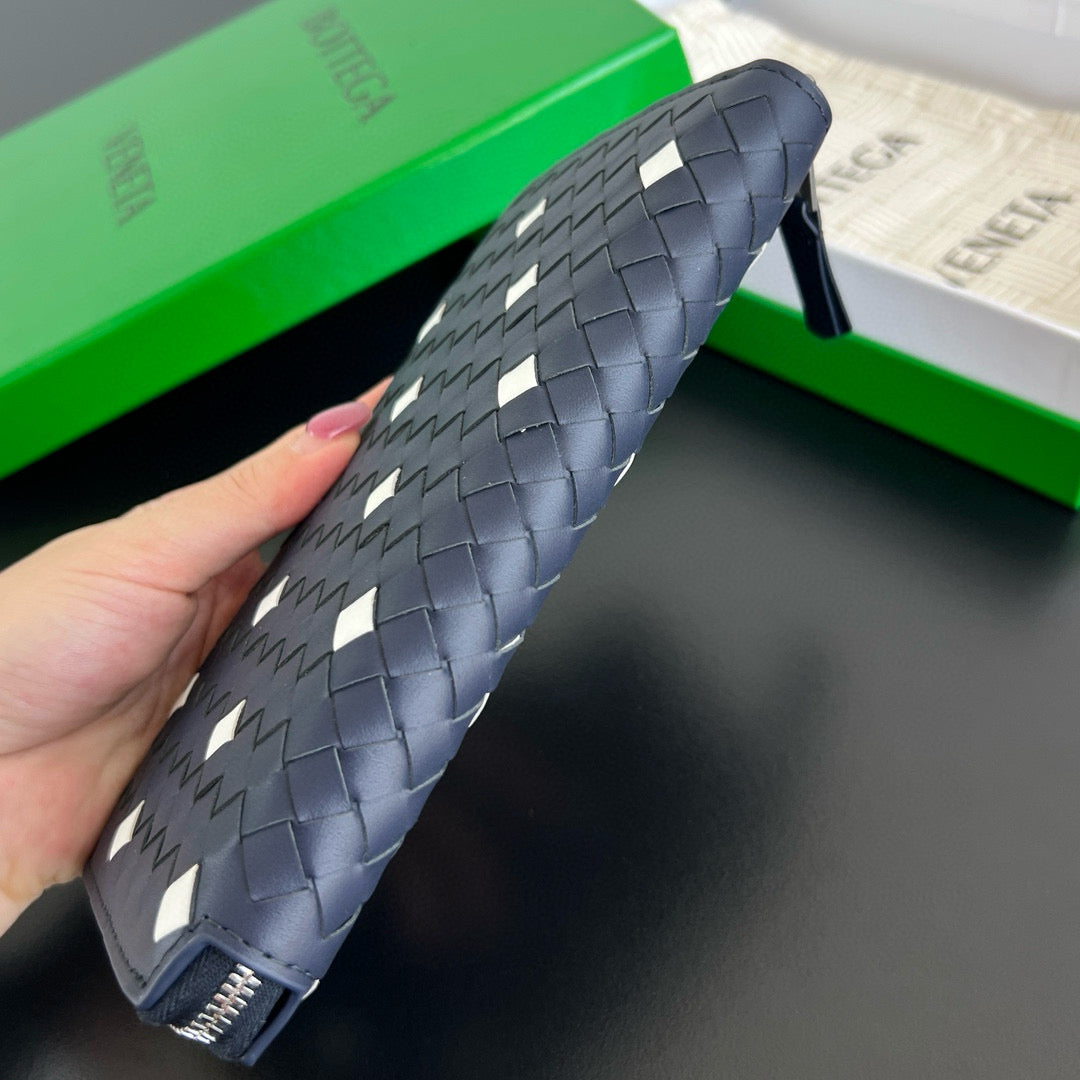 Bottega Veneta Long Zipped Wallet