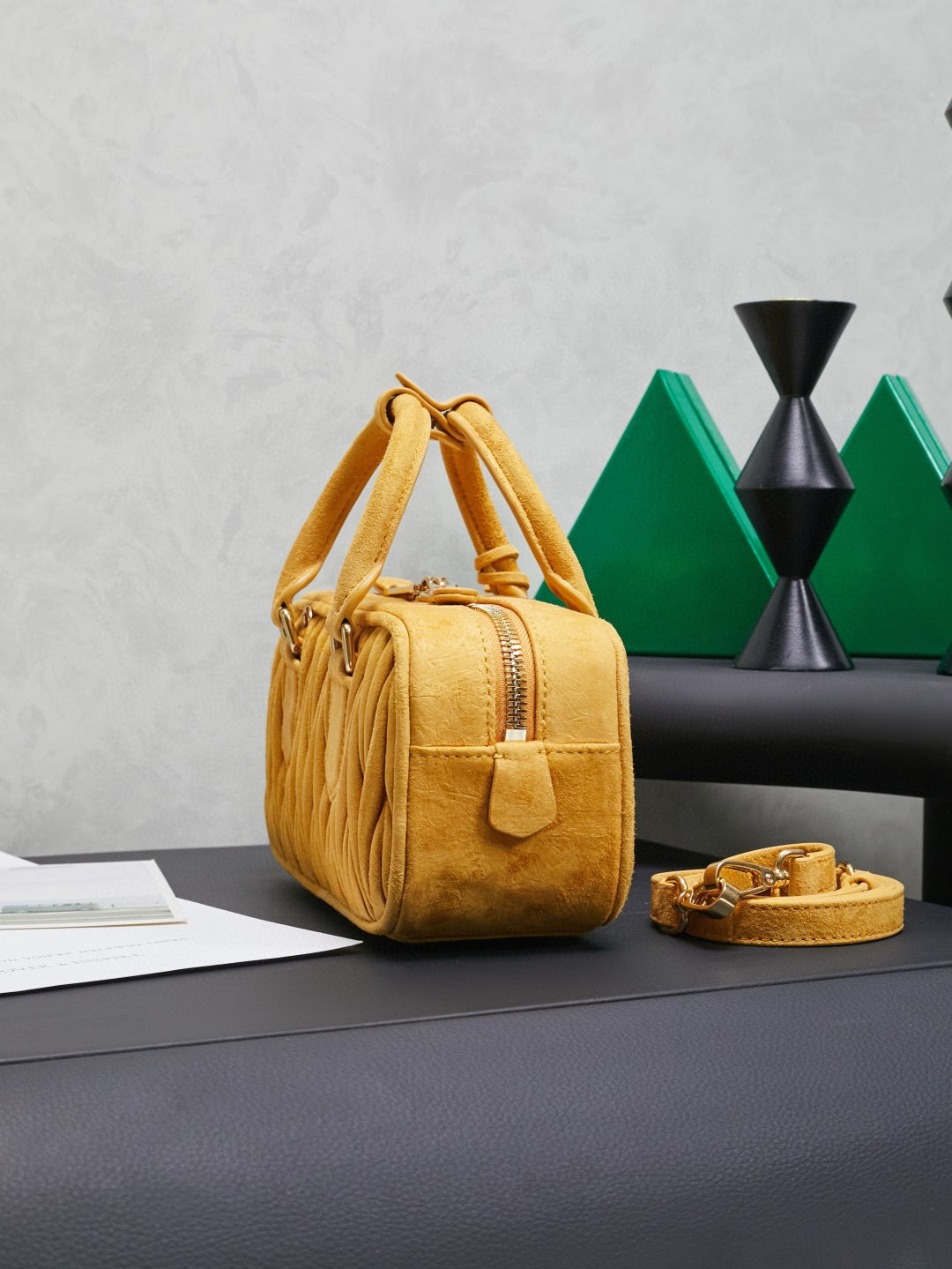 Miu Miu Bowling Bag 22x10.5x7.5cm