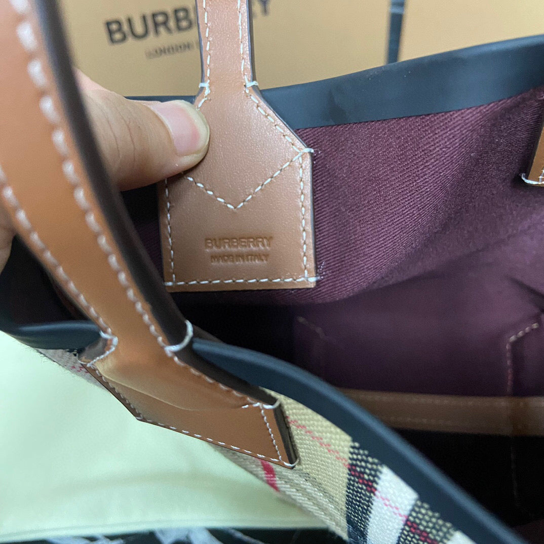 Burberry Tote