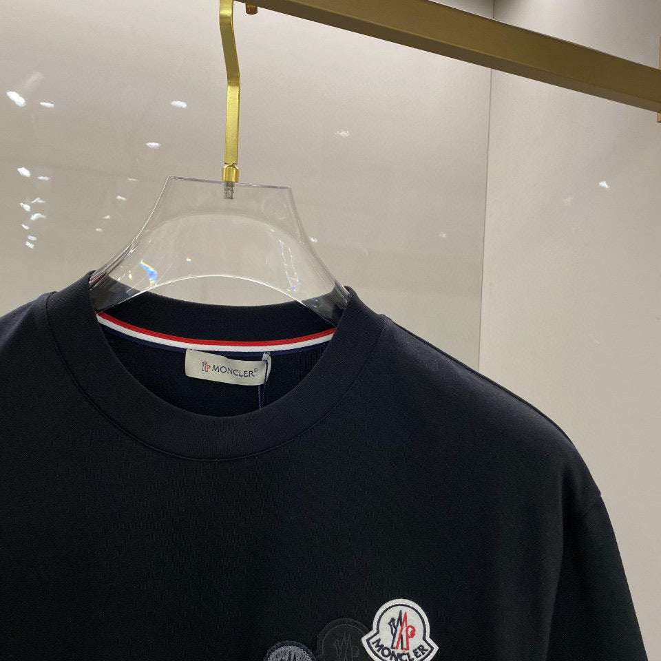 Moncler T-shirt